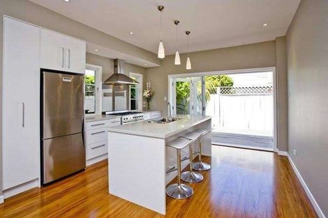 Photo of property in 60 Eversleigh Road, Belmont, Auckland, 0622