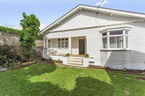 Photo of property in 6 Ngaio Street, Strandon, New Plymouth, 4312
