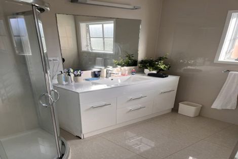 Photo of property in 117 Porritt Avenue, Chatswood, Auckland, 0626