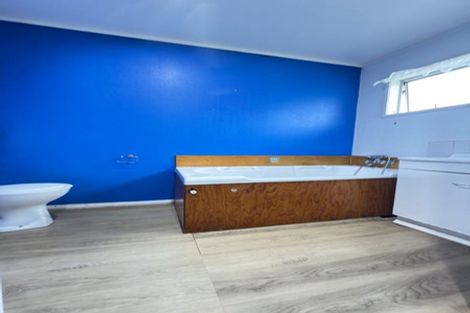 Photo of property in 418a West Coast Road, Glen Eden, Auckland, 0602