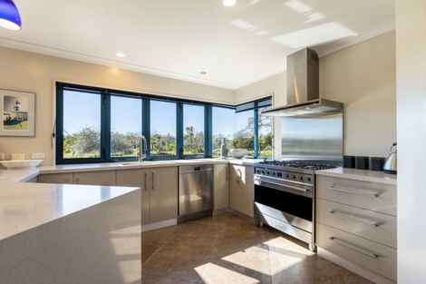 Photo of property in 32 Broadsea Avenue, Ruby Bay, Mapua, 7005