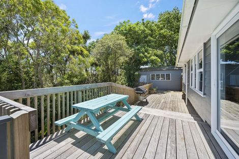 Photo of property in 47 Merril Road, Paparoa, 0571