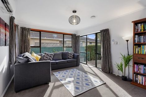 Photo of property in 6 Salmond Street, Hoon Hay, Christchurch, 8025