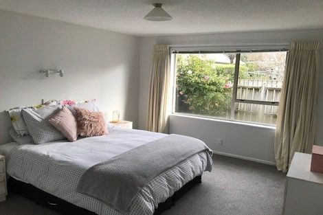 Photo of property in 1/41 Parkvale Road, Karori, Wellington, 6012