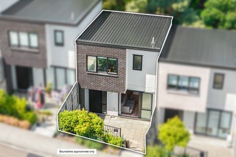 Photo of property in 5 Tokai Place, Glen Eden, Auckland, 0602