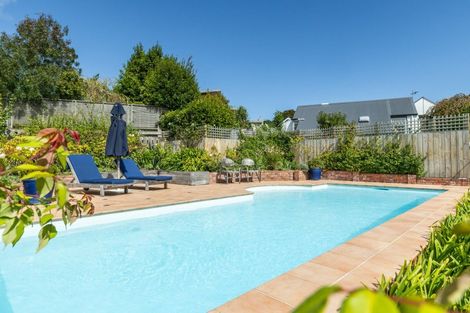 Photo of property in 35 Greenwood Road, Havelock North, 4130