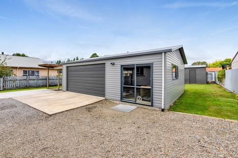 Photo of property in 19 Kahikatea Street, Inglewood, 4330