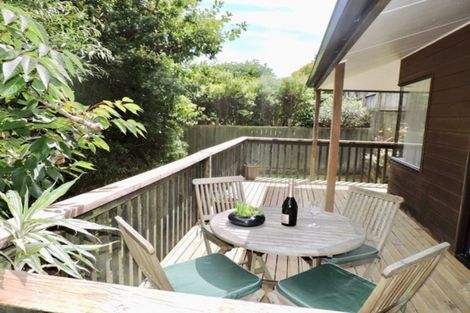 Photo of property in 21a Mexted Terrace, Tawa, Wellington, 5028