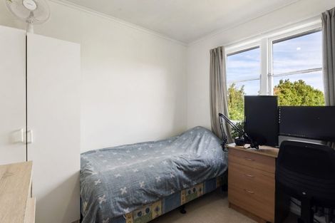 Photo of property in 1/160 Forrest Hill Road, Forrest Hill, Auckland, 0620