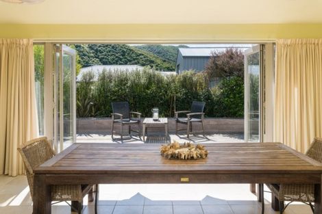 Photo of property in 13 Captains Close, Waikawa, Picton, 7220