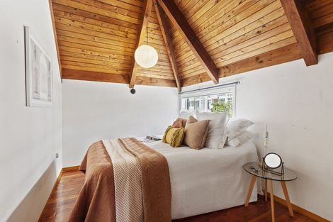 Photo of property in 70f Majoribanks Street, Mount Victoria, Wellington, 6011