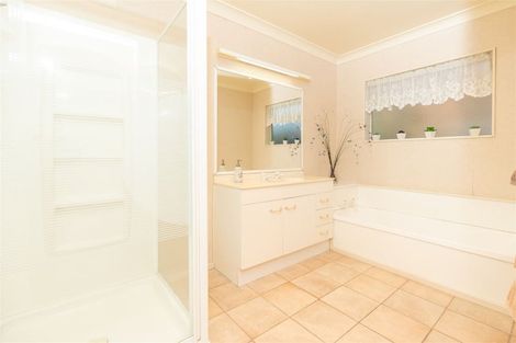 Photo of property in 11 Toi Toi Place, Flagstaff, Hamilton, 3210