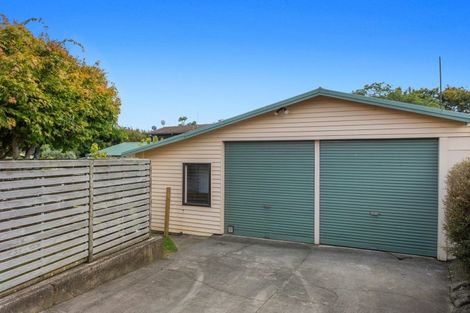 Photo of property in 28 Riverside Drive, Whakatane, 3120