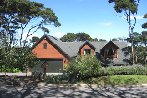 Photo of property in 91 Pemberton Avenue, Bayview, Auckland, 0629