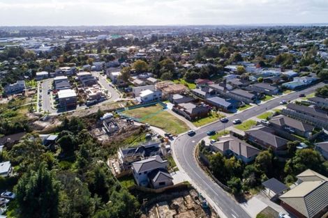 Photo of property in 19 Nirmal Place, Sunnyvale, Auckland, 0612