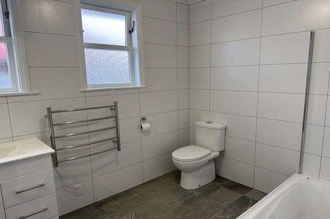 Photo of property in 72b Swaffield Road, Papatoetoe, Auckland, 2025