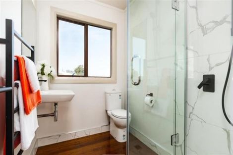 Photo of property in 7 Ferry Parade, Herald Island, Auckland, 0618