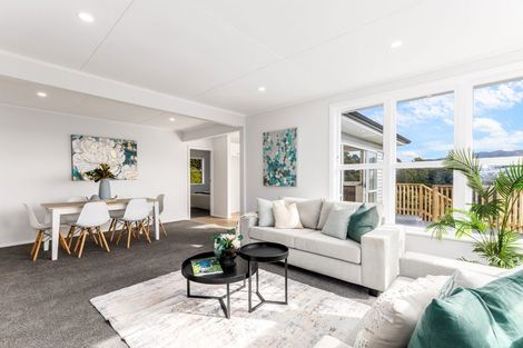 Photo of property in 23 Cumberland Grove, Cannons Creek, Porirua, 5024