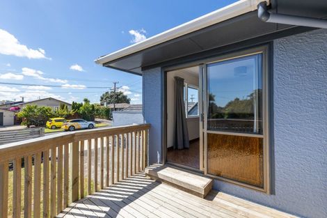 Photo of property in 110 Seaview Road, Westown, New Plymouth, 4310