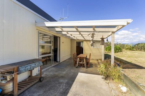 Photo of property in 11 Rata Street, Otaki Beach, Otaki, 5512