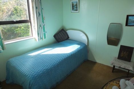 Photo of property in 10 Trafalgar Street, Foxton Beach, Foxton, 4815