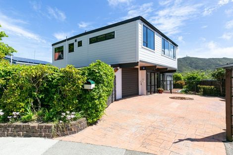 Photo of property in 12 Ramsey Place, Karori, Wellington, 6012