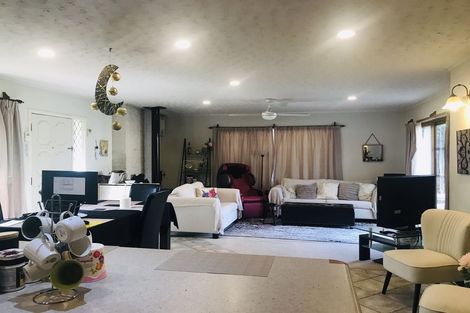 Photo of property in 13 Wharf Road, Albany, Auckland, 0632