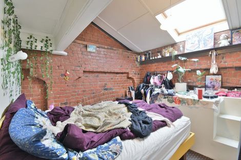 Photo of property in 37 Dowling Street, Dunedin Central, Dunedin, 9016