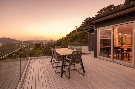 Photo of property in 120 Weld Street, Wadestown, Wellington, 6012