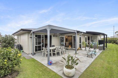 Photo of property in 77 Sandhurst Drive, Papamoa Beach, Papamoa, 3118
