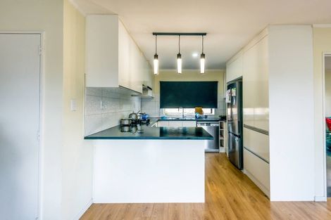 Photo of property in 5 Sherpa Place, Massey, Auckland, 0614