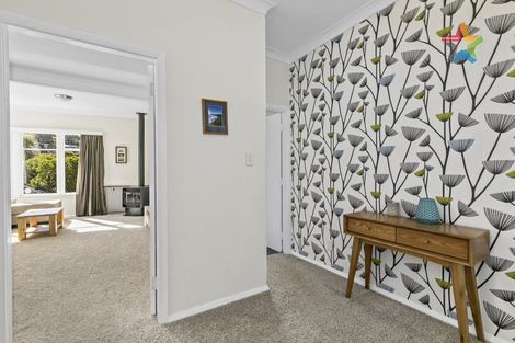 Photo of property in 46 Akatea Road, Korokoro, Lower Hutt, 5012