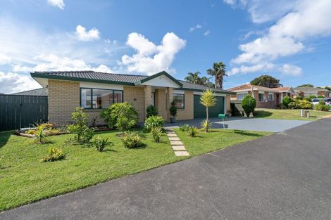 Photo of property in 42 Bellville Drive, Clendon Park, Auckland, 2103