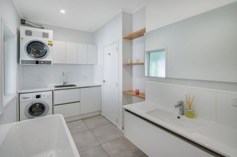 Photo of property in 58a Kainui Road, Hataitai, Wellington, 6021