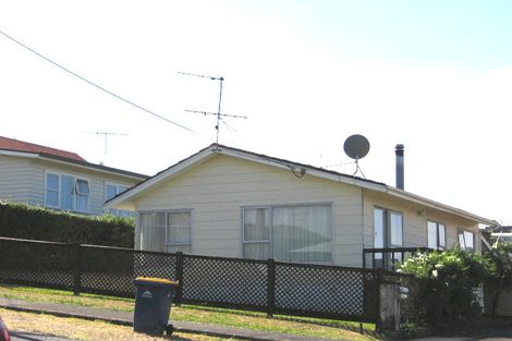 Photo of property in 3/10 Waratah Street, Birkenhead, Auckland, 0626