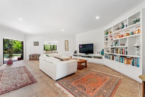 Photo of property in 22 Glamis Avenue, Manly, Whangaparaoa, 0930
