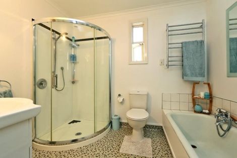 Photo of property in 700 Queen Street East, Parkvale, Hastings, 4122