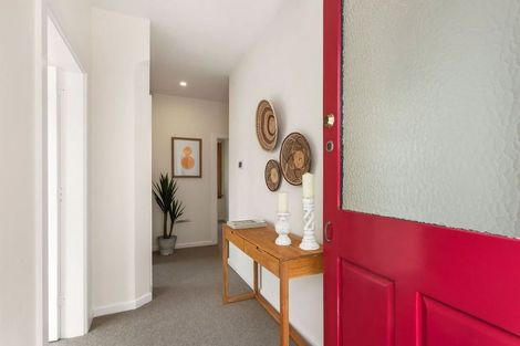 Photo of property in 157 Hackthorne Road, Cashmere, Christchurch, 8022