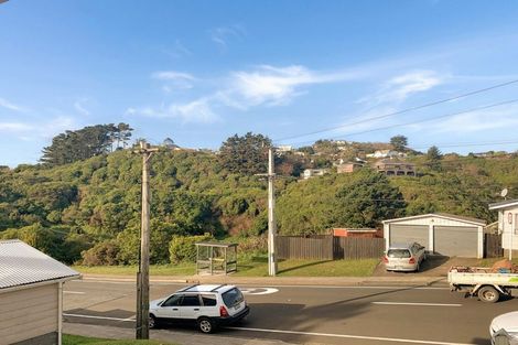 Photo of property in 83 Mark Avenue, Paparangi, Wellington, 6037