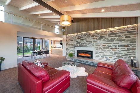 Photo of property in 3 Mcdonald Street, Wanaka, 9305