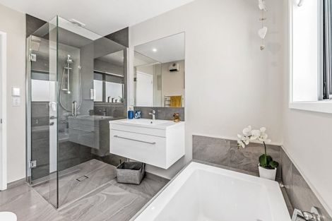 Photo of property in 1 Longcot Drive, Rolleston, 7615