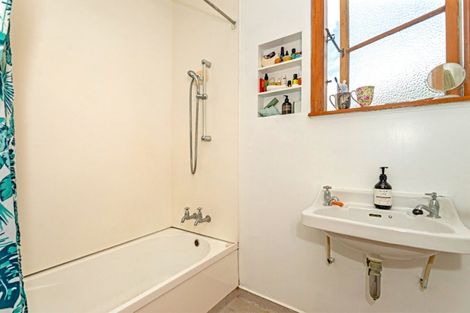 Photo of property in 37 Anzac Street, Gisborne, 4010