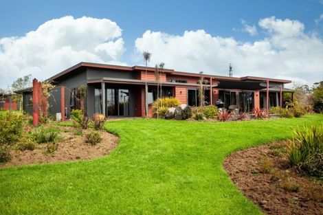 Photo of property in 421 Surrey Road, Tariki, Stratford, 4388