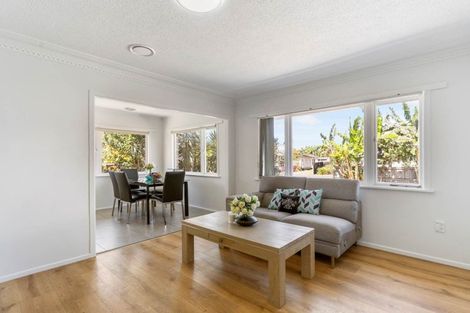 Photo of property in 221 Puhinui Road, Papatoetoe, Auckland, 2025