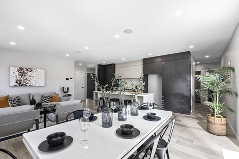 Photo of property in 26 Vinistra Road, Kumeu, 0810