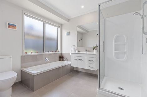 Photo of property in 48 Blanche Road, Papamoa Beach, Papamoa, 3118