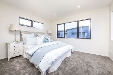 Photo of property in 20 Greenfinch Road, Hobsonville, Auckland, 0616