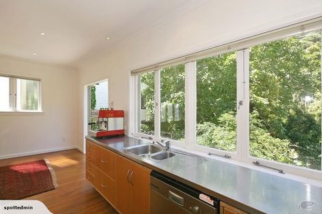 Photo of property in 12 Mahoe Street, Eastbourne, Lower Hutt, 5013