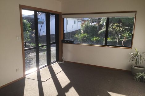Photo of property in 20a Garadice Road, Rothesay Bay, Auckland, 0630