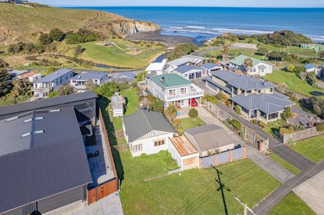 Photo of property in 10 Mowhanau Drive, Kai Iwi, Whanganui, 4574